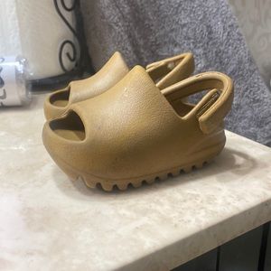 baby yeezy slides